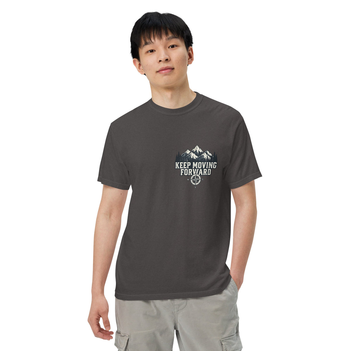 Moving Forward retro mountain graphic tee